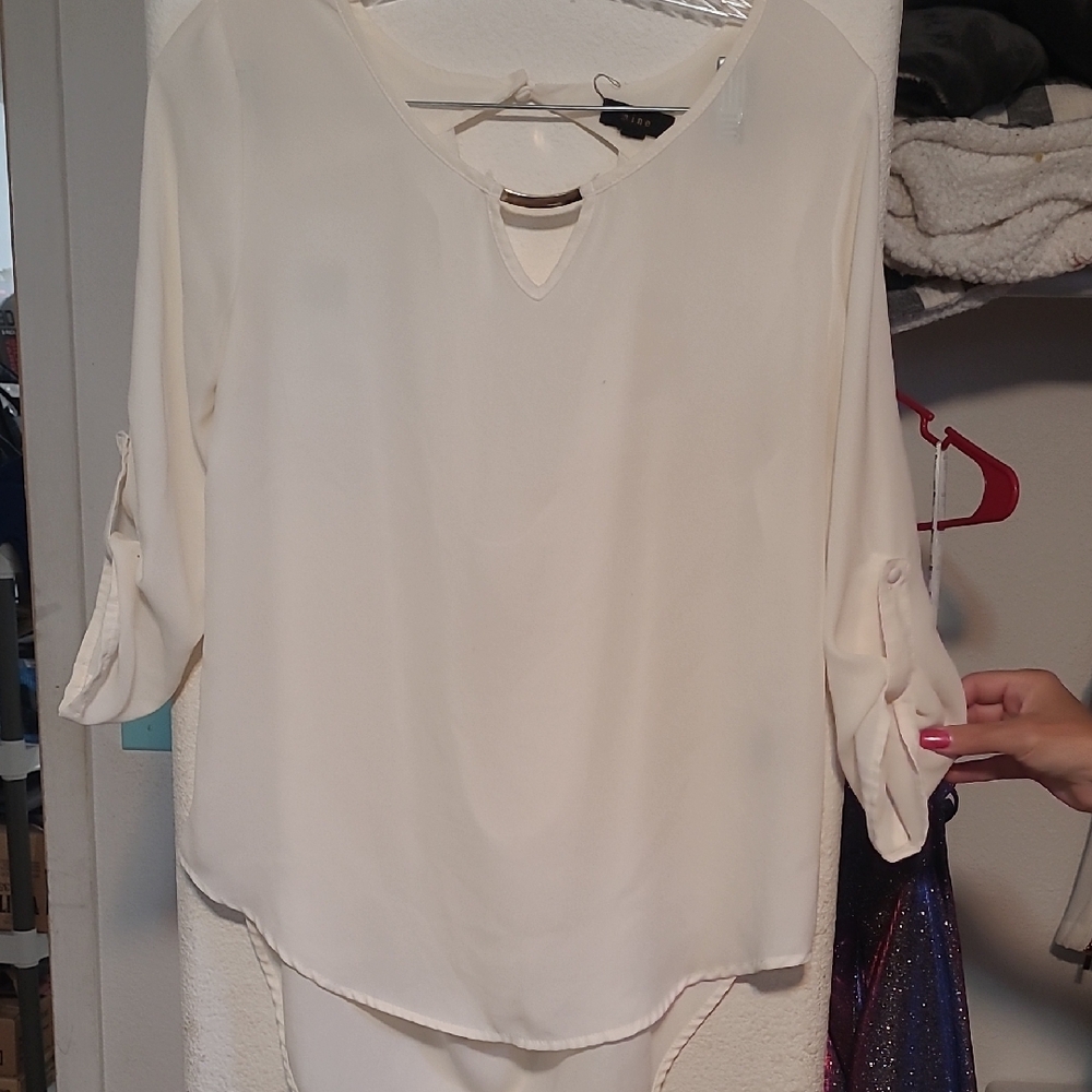 Mine Cream Asymmetrical 3/4 Sleeve Blouse